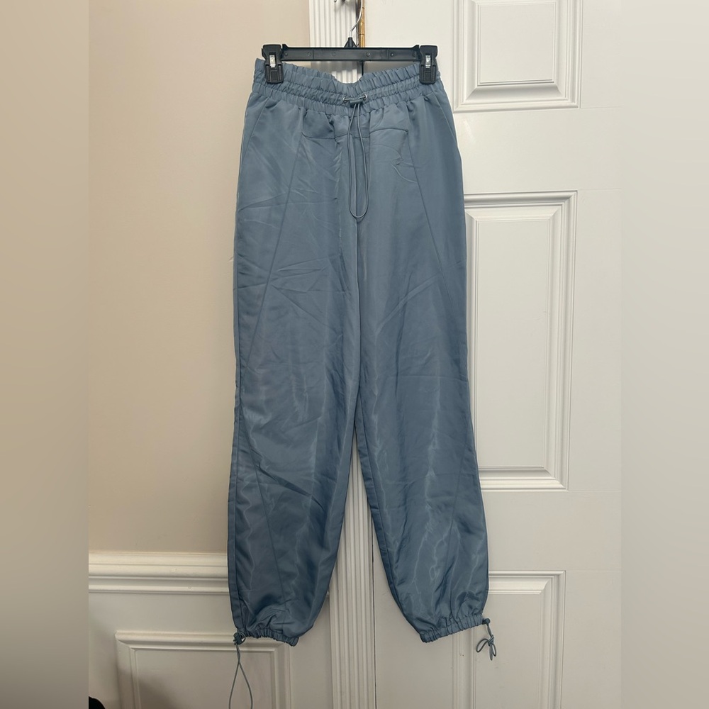 NWT Lovers + Friends drawstring joggers